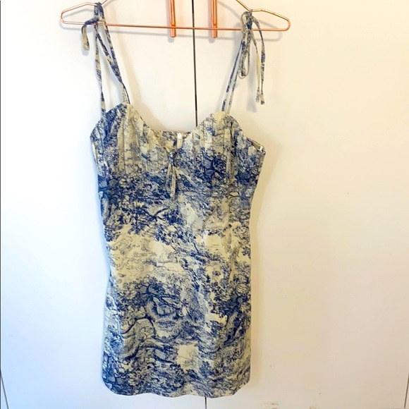 Blue print summer dress. Size Medium. - Picture 1 of 2